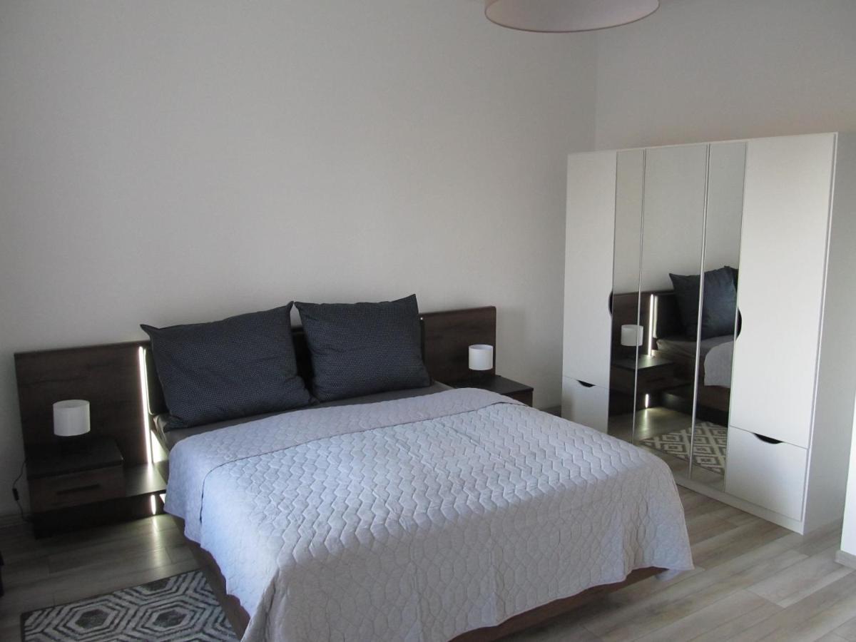 Appartment Ipsum Лёбау Экстерьер фото